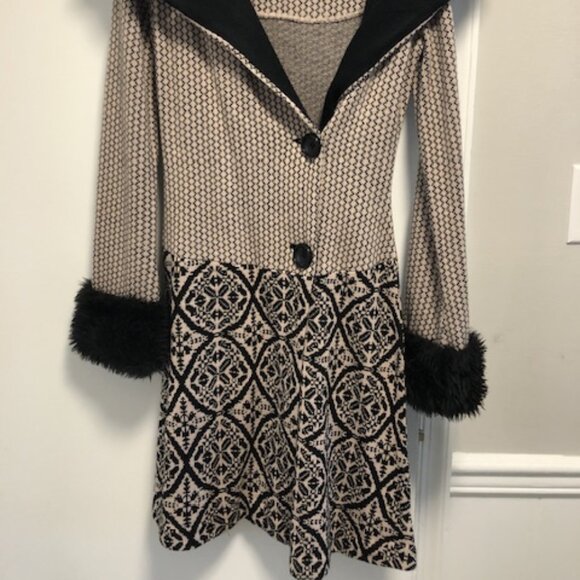 Betsey Johnson Sweater Coat - Picture 2 of 5